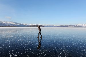 Kusharo lake is covered with ice when it is extremely cold, making it possible to walk over it.